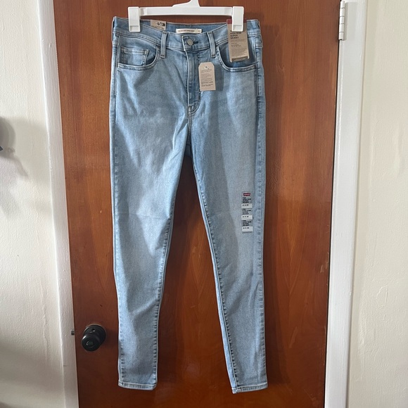 NWT Women's Levi’s 720 High-Rise Stretchy Super-Skinny Jeans - Picture 1 of 5